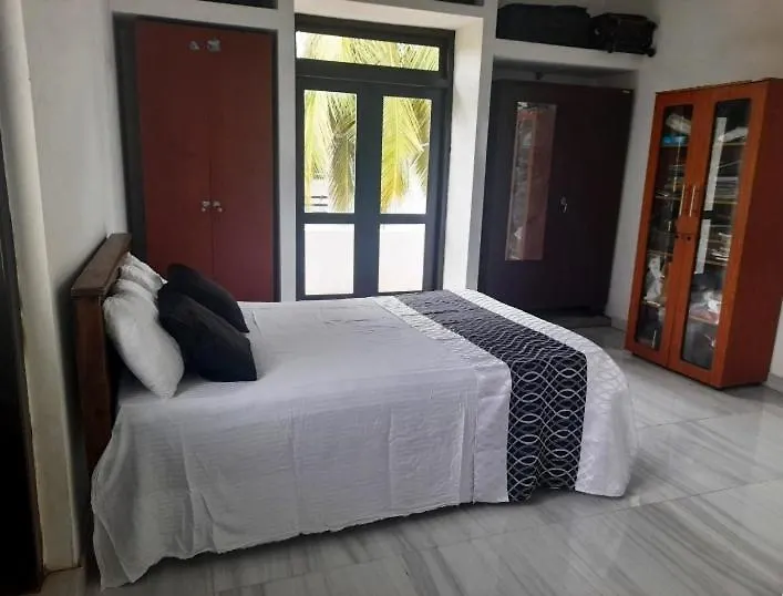 Sun-Era Villa Negombo